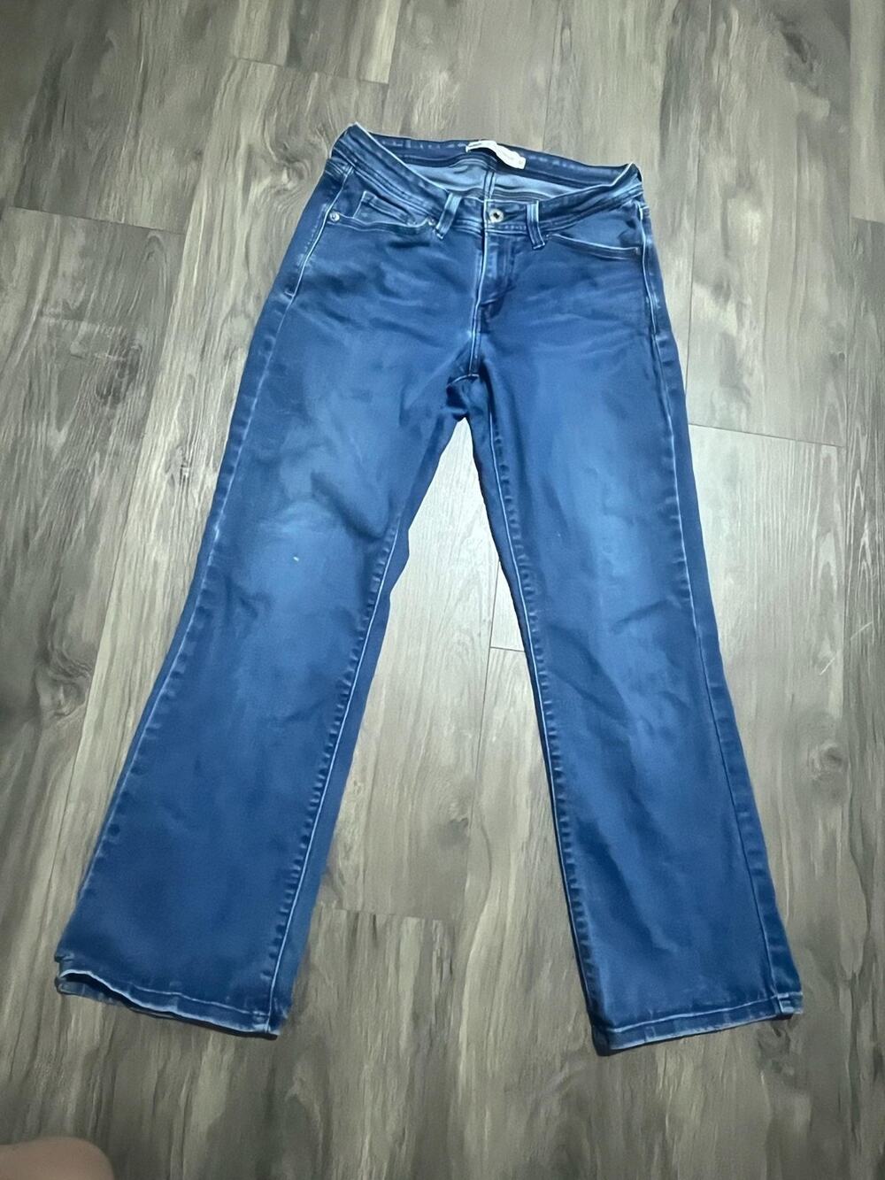 Levi's Jeans Womens 10 Blue Curvy Bootcut Mid Rise Stretch 28 Inseam Denim